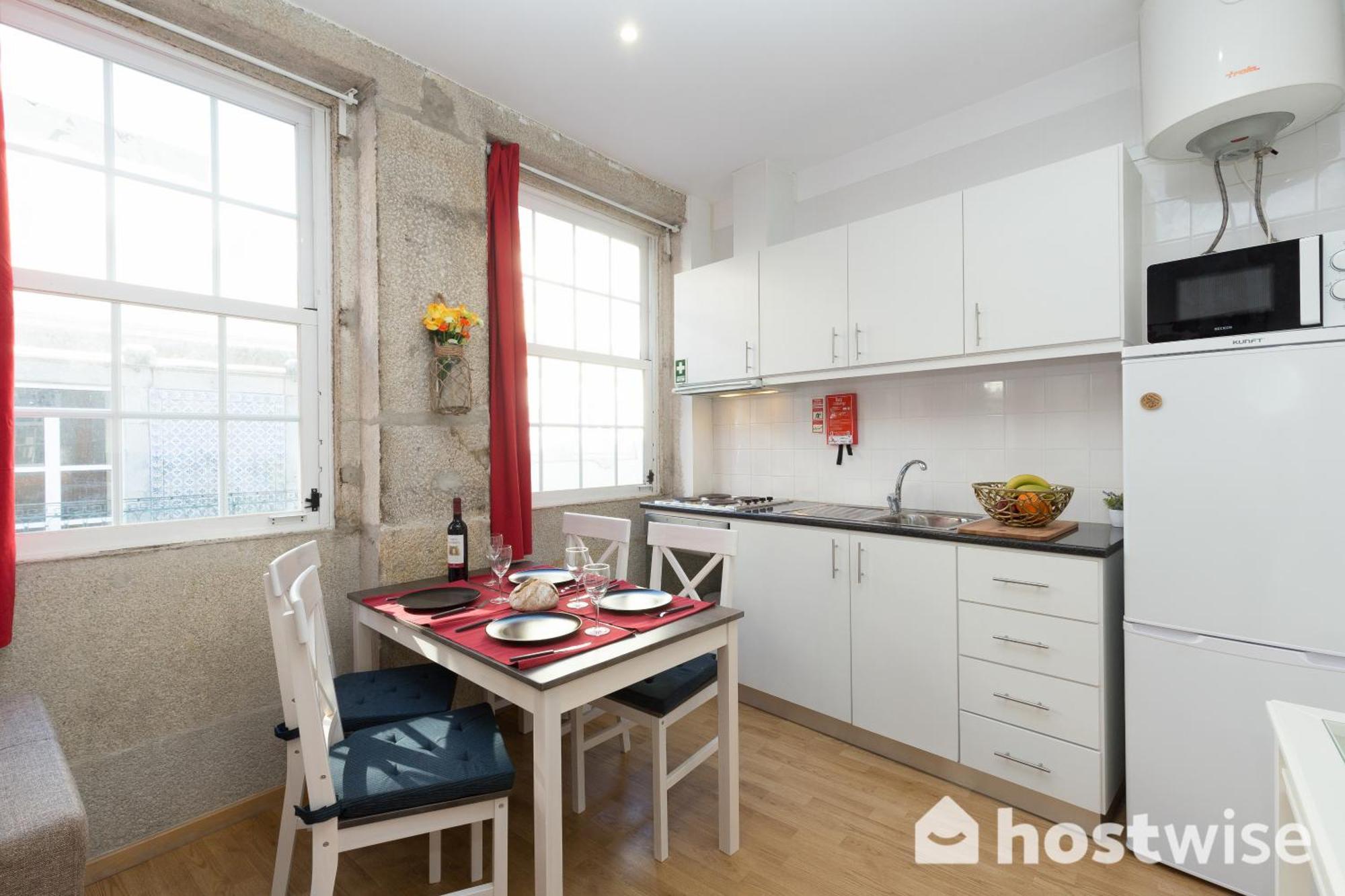 Апартаменты Host Wise - Colorful Fresh Flats - Batalha Порту Экстерьер фото