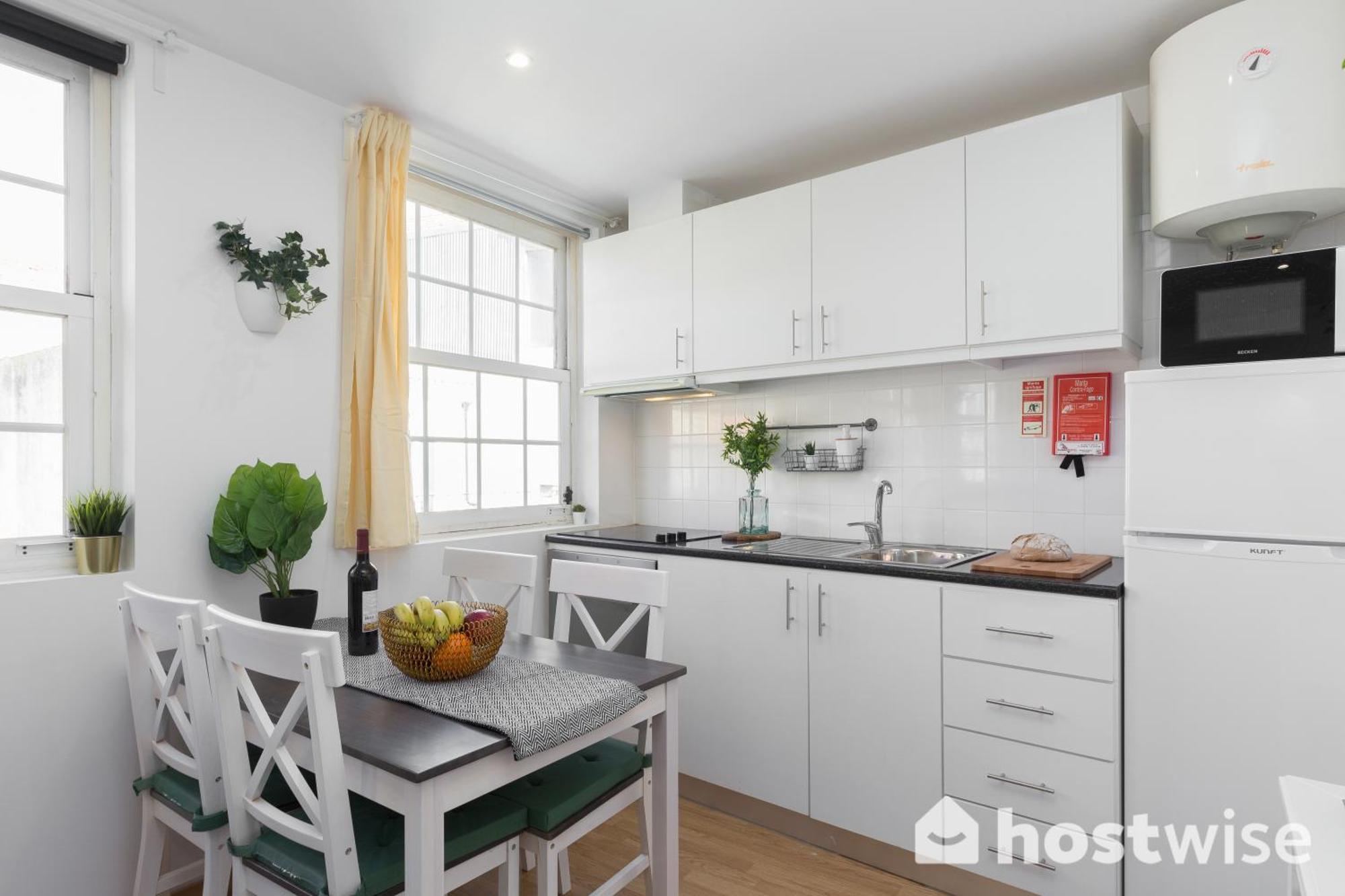Апартаменты Host Wise - Colorful Fresh Flats - Batalha Порту Экстерьер фото